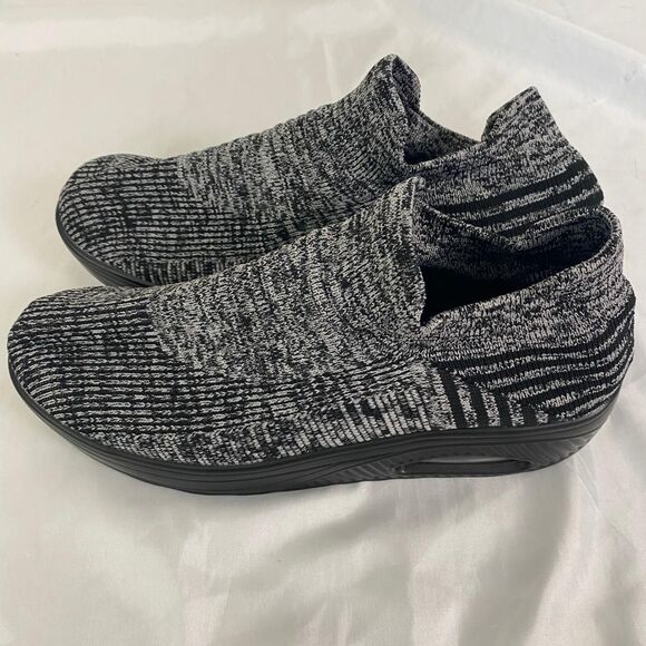 Chunky Slip On Bubble Sole Gray Black Athleisure Workout Gym Running Sneaker 9.5 - Picture 2 of 8